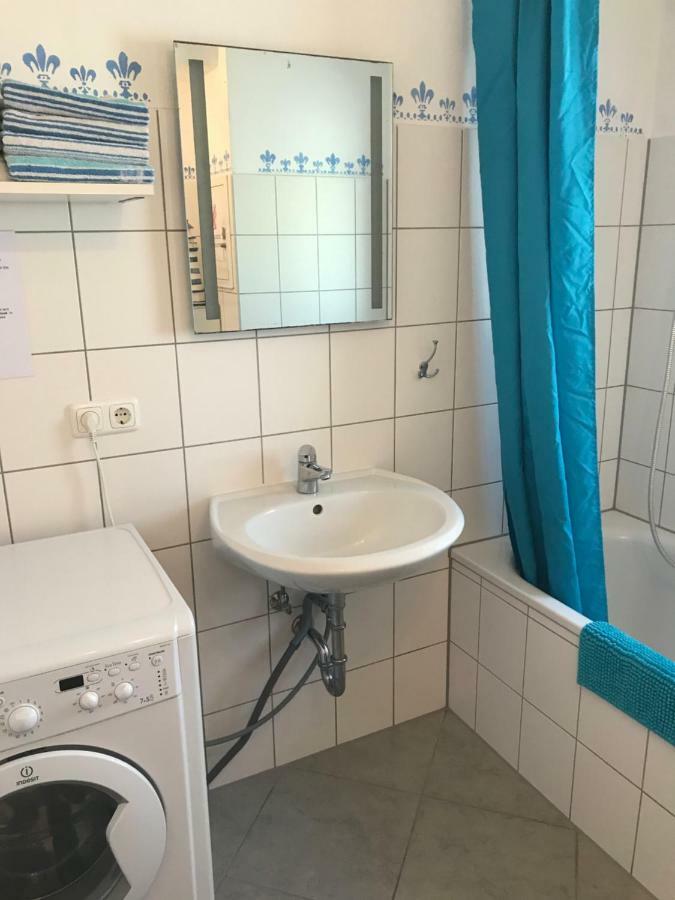 Unterkunft Fuer Arbeiter Und Monteure Gräfrath Exterior foto